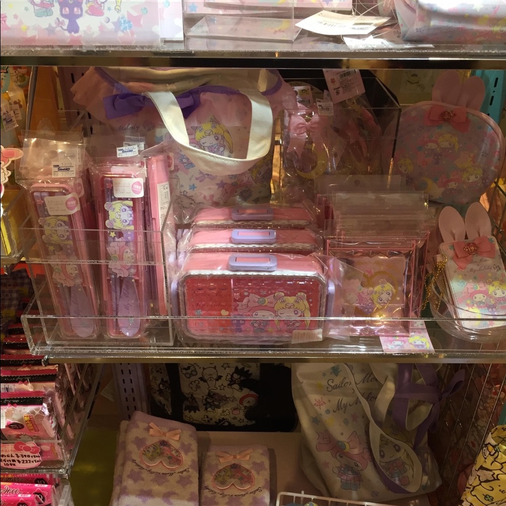 ISO Sailor moon x my melody merch